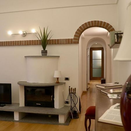 La Casa Di Anita Lägenhet Asti Exteriör bild